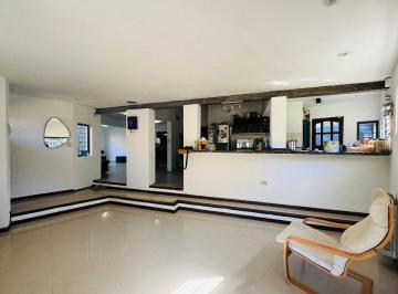 Casa · 150m² · 8 Ambientes · 3 Cocheras · Venta Casa 4 Dorm Pileta Villa Rivera Indarte