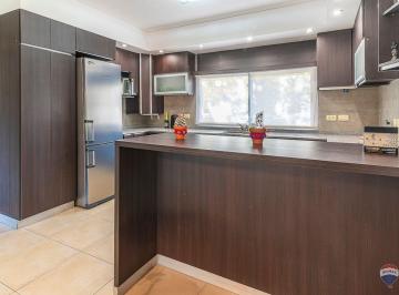 Casa · 179m² · 4 Ambientes · 2 Cocheras · Venta Casa 4 Amb. Club de Campo Los Puentes, Luján