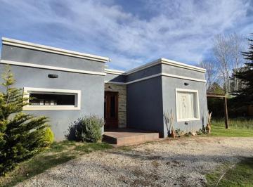 Casa · 110m² · 4 Ambientes · Casa en Venta - 3 Dorm. 2 Baños - Costa del Este