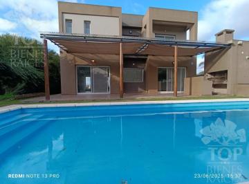 Casa · 188m² · 5 Ambientes · 1 Cochera · Casa en Alquiler en San Matias
