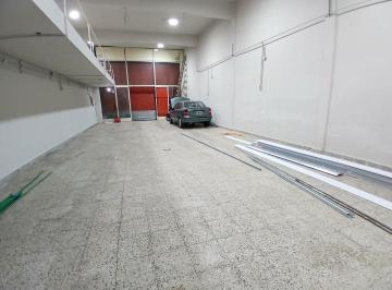 Local comercial · 300m² · 5 Ambientes · 5 Cocheras · Local Sin Expensas - Entr. Vehicular/altura 6 m - Persiana Autom