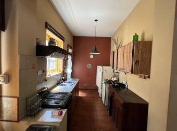 Casa · 103m² · 3 Ambientes · 1 Cochera · Venta Casa 3 Amb. Morón Centro, Apto Credito!