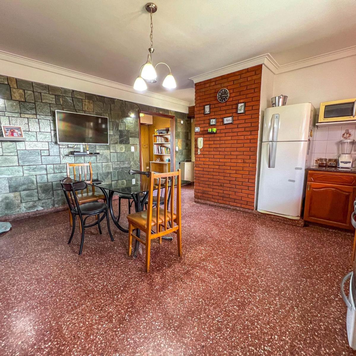 Casa ph 3 amb. En Planta Alta con terraza — Av. J. P. Ramos