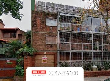 Garage · Cochera Cubierta a m de Av Centenario en San Isidro