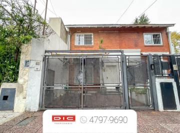 Casa · 60m² · 4 Ambientes · 1 Cochera · Casa en Florida Oeste