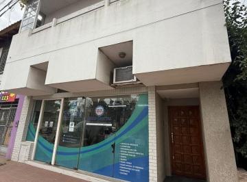 Casa · 280m² · 5 Ambientes · Venta de Amplia Casa con Oficina en Pb.