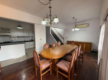 Casa · 280m² · 5 Ambientes · Importante Casa en Venta con Oficina en Pb.