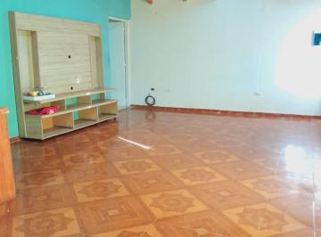 Casa · 140m² · 3 Ambientes · 1 Cochera · Casa en Venta