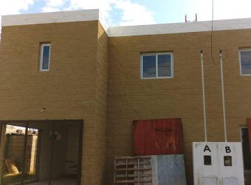 Casa · 106m² · 2 Dormitorios · B° Valle Cercano - 2 Dorm. - Consultas Al 3515 94 - 0459