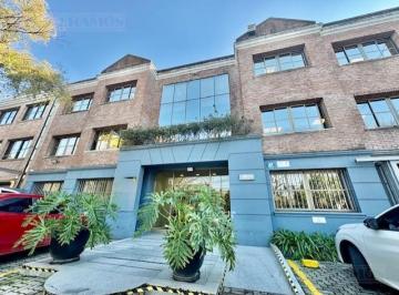 Edificio · 1500m² · 32 Cocheras · Edificio de Oficinas Lomas de San Isidro