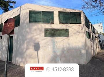 Local comercial · 260m² · 4 Ambientes · 1 Cochera · Depósito en Munro