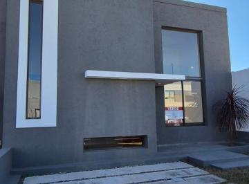 Foto · Vendo Duplex San Ignacio - Tres Dorm.