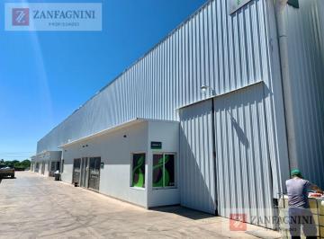 Bodega-Galpón · 1600m² · 1 Ambiente · Parque Industrial y Empresarial. Nave Industrial. Maipu