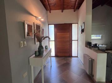 Casa de 8 ambientes, Mendiolaza · Oportunidad 4 Hojas, Mendiolaza! 3 Dorm, 3 Baños!