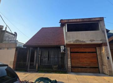 JAP-JAP-2141_2 · San Justo Centro - Chalet 4 Ambientes con Fondo Lib