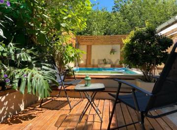 Casa · 108m² · 3 Ambientes · 442 Entre 28 y 28 Bis. Casa en Venta en City Bell Apto Banco de 2 Dorm..