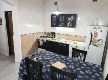 PH de 4 ambientes, Lanús · PH de 4 Ambientes con Entrada Independiente