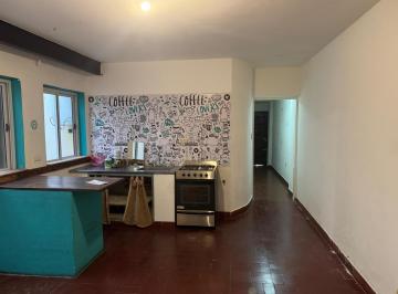 PH · 55m² · 3 Ambientes · Alquiler PH 3 Ambientes con Patio. Entrada Independiente. Liniers