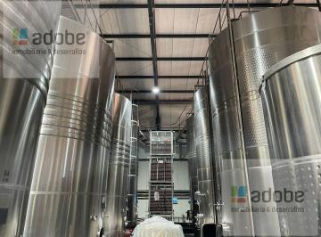 Bodega-Galpón · 1965m² · Bodega Funcionando en Venta