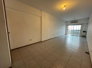 Departamento · 85m² · 5 Ambientes · Alquiler Depto 4 Amb en Ramos Mejia