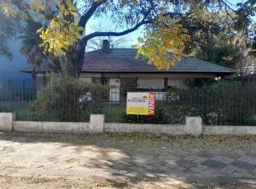 Casa de 4 ambientes, Esteban Echeverría · Chalet Céntrico en Venta Monte Grande