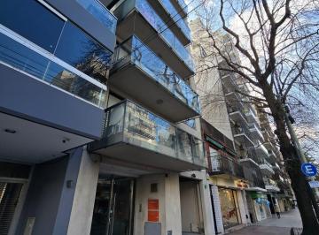 Departamento de 2 ambientes, Villa Urquiza · Departamento 1 Ambiente de 45 m, Al Frente Apto Prof C/cochera Villa Urquiza.
