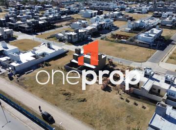 Terreno , Córdoba · Oportunidad Real! Lote Apto Duplex en San Ignacio Village!