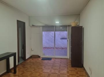 Departamento de 3 ambientes, Barrio Norte · Planta Baja 3 Ambientes con Patio. Buen Edificio. Amplio
