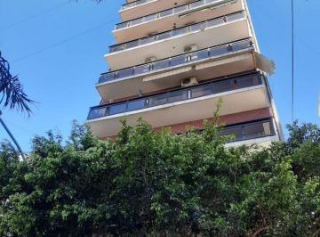 RUR-RRU-133_2 · Venta Dpto 2 Ambientes en Pleno Lanús Centro!