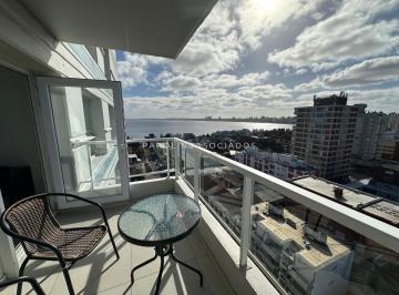 Foto1 · Venta Apartamento Dos Dorm. Punta del Este Peninsula con Garaje
