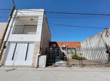Casa de 5 ambientes, Bahía Blanca · Casa en Venta 4 Dorm., Patio y Garaje