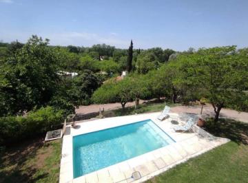 Casa · 116m² · 6 Ambientes · 3 Cocheras · Venta Casa 3 Dorm con Pileta Mendiolaza Cordoba