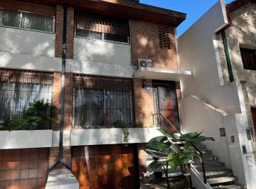 Casa · 154m² · 4 Ambientes · 2 Cocheras · Excelente Duplex en Venta Olivos
