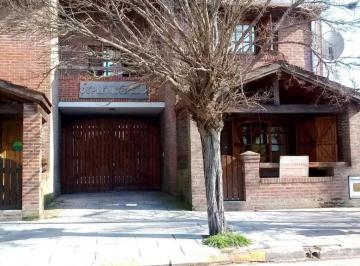 Departamento · 70m² · 5 Ambientes · 1 Cochera · Departamento en Venta - 3 Dorm. 2 Baños - Cochera - 90 m² - San Clemente del Tuyú