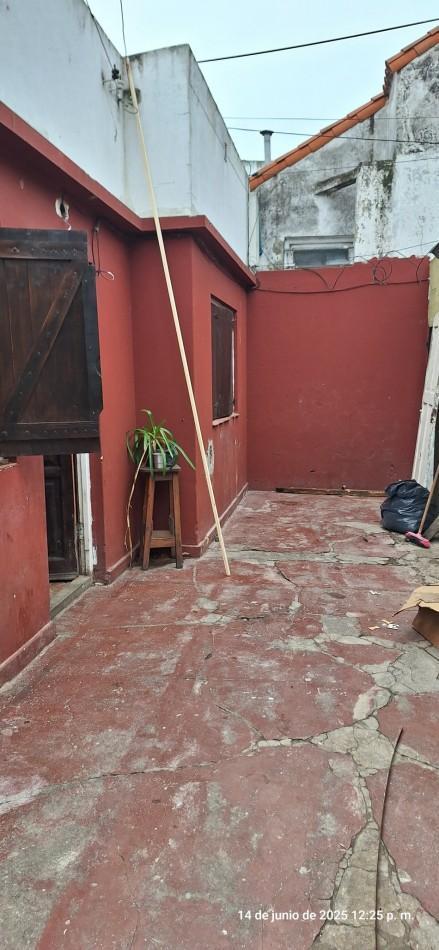 Ph por pasillo al fondo en planta baja A reciclar-2 patios-parrilla-2 dormitorios