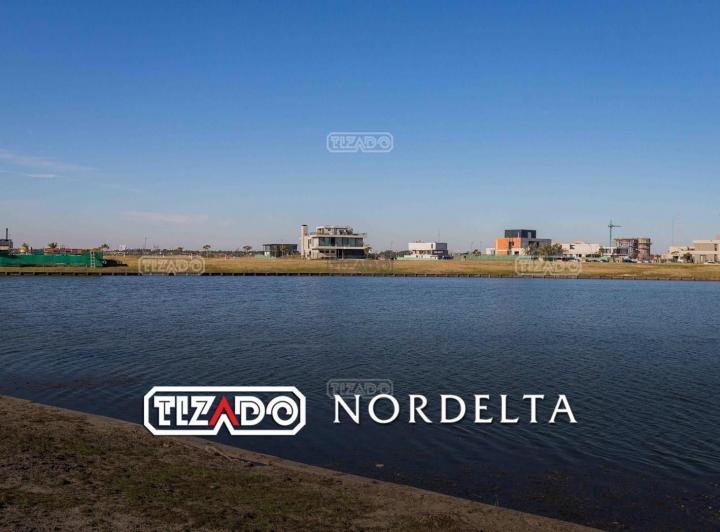 Terreno · 977m²