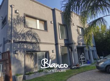 Casa · 250m² · 5 Ambientes · 3 Cocheras · Casa en Alquiler en La Montura, Pilar, G. B. a. Zona Norte