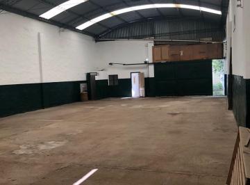 Bodega-Galpón de 12 ambientes, Córdoba · Galpon - Casa en Venta Juan B Justo 3300