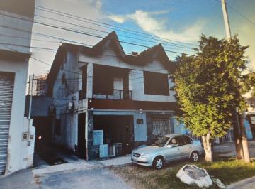 Casa de 4 ambientes, Morón · Casa 4 Ambientes en Venta - Juan Domingo Peron 3831