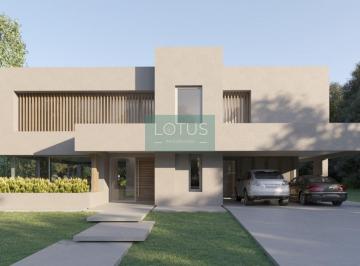 Casa · 174m² · 6 Ambientes · 2 Cocheras · Kentucky Club de Campo - Funes
