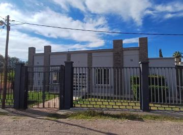 Local comercial de 4 ambientes, Capilla del Rosario · Alquiler Amplio Salón Comercial