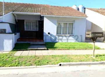 Casa · 62m² · 3 Ambientes · 1 Cochera · Venta Casa 3 Ambientes Mar del Plata