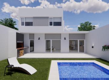 Casa · 138m² · 4 Ambientes · 1 Cochera · Venta Casa 3 Dorm. en Pozo, rincon del Rio, Neuquen