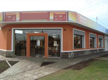Local comercial , Ituzaingó · Local Comercial en Esquina - Excelente Ubicación Ituzaingó - Oportunidad Unica!