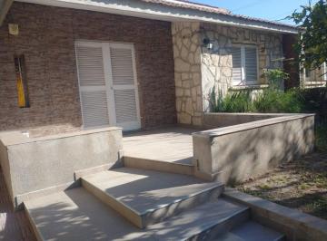Casa de 4 ambientes, Córdoba · Estudio Juridico Alquila Casa Cel