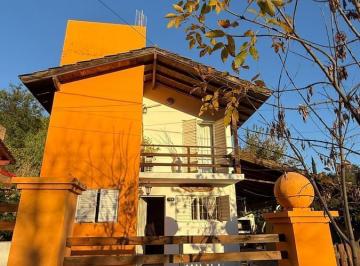 Casa · 360m² · 6 Ambientes · 1 Cochera · Hermosa Propiedad en Venta| Barrio Balcon| Santa Rosa de Calamuchita