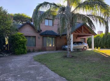 Casa de 12 ambientes, Mendiolaza · Casa en Venta Barrio 4 Hojas