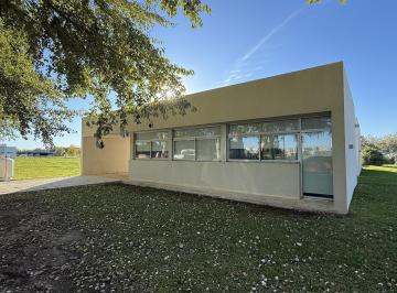 Casa · 156m² · 4 Ambientes · 1 Cochera · Casa en Alquiler Amoblada en Haras del Sur III