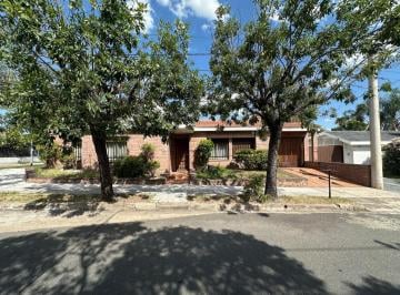 Casa de 8 ambientes, Córdoba · Casa en Venta Urca