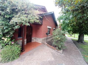 Casa · 149m² · 4 Ambientes · 2 Cocheras · Casa en Venta, No Apta Credito, 4 Ambientes en Pleno San José, Mar del Plata.